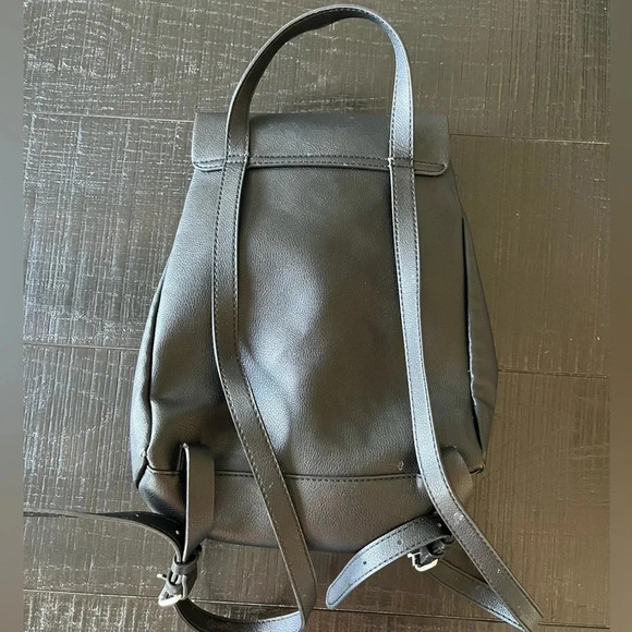 ZARA EVERYDAY BLACK BACKPACK - Picture 2 of 5